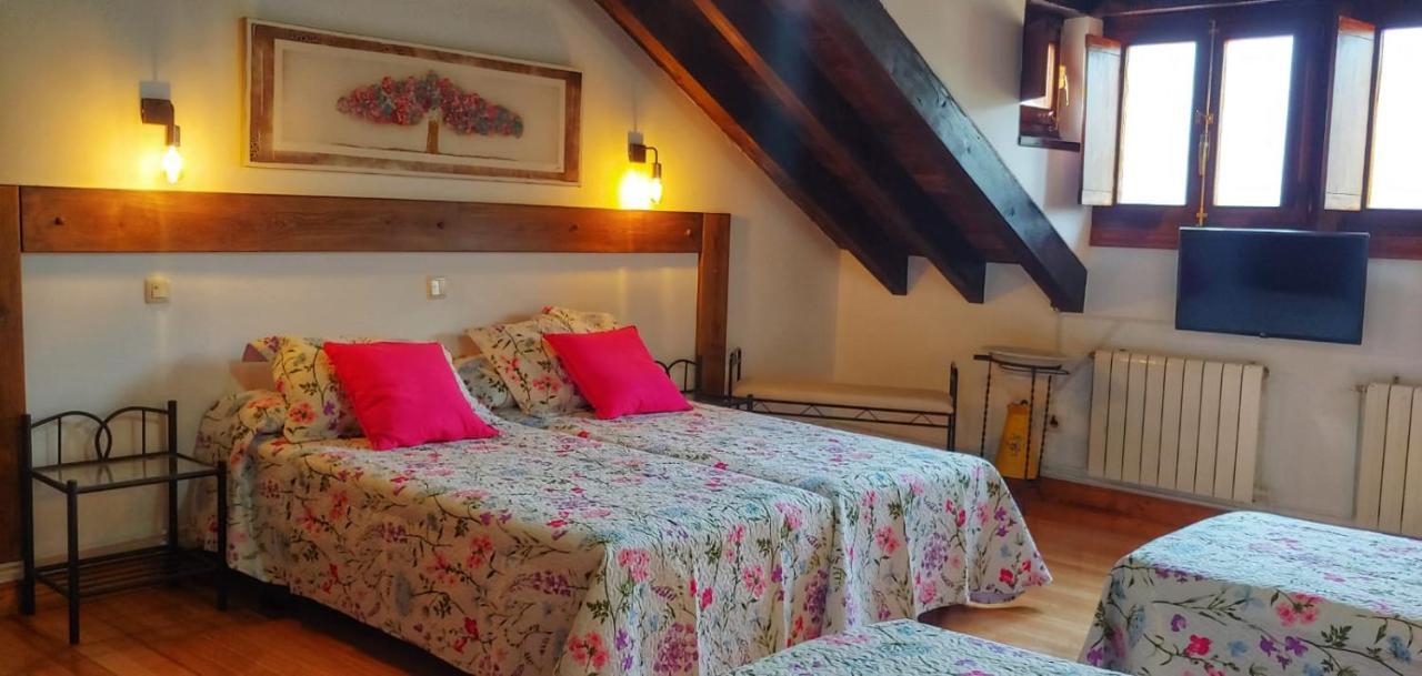 Casa Rural El Cereceu Сasa de vacaciones La Borbolla
