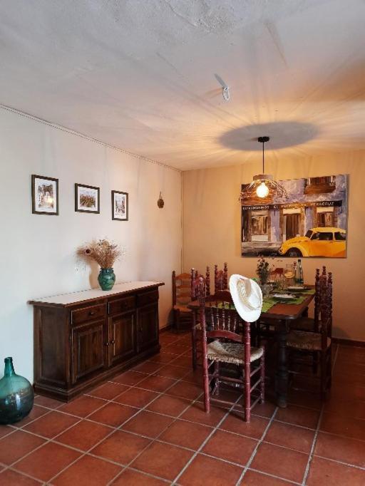 Valenzuela Country house *