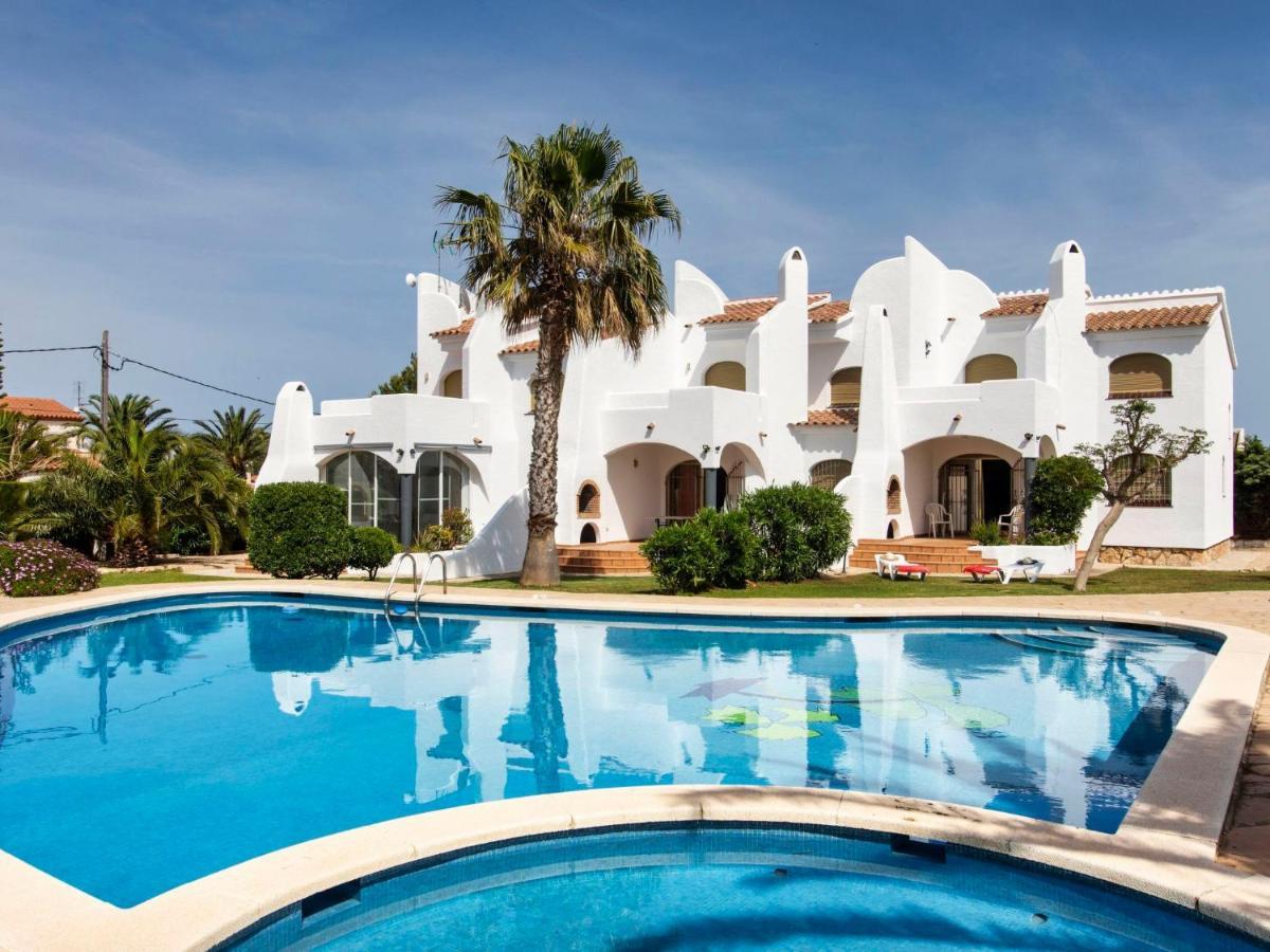 Holiday home Holiday Las Palmeras-1 By Interhome