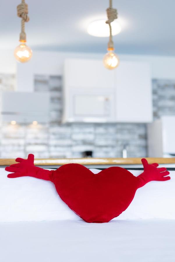 Apartment Home2book The Romantic Skyline Of