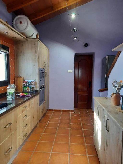 Valenzuela Country house