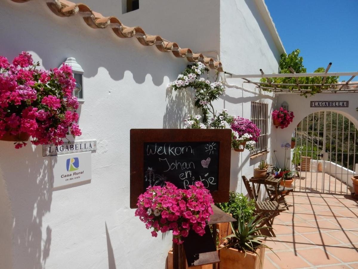 Lagabella Bed and breakfast