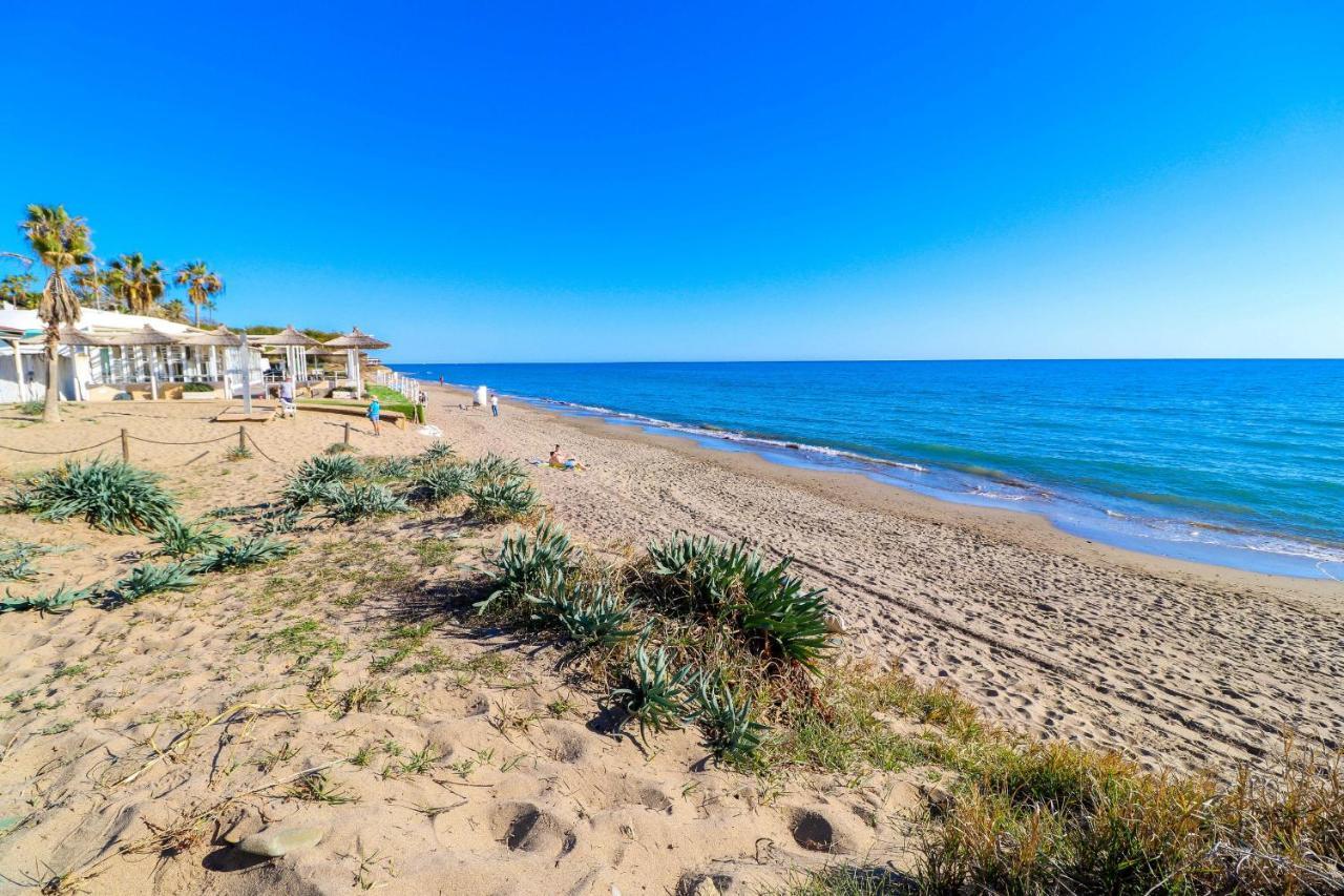 Romana Playa Beachfront Apartamento *