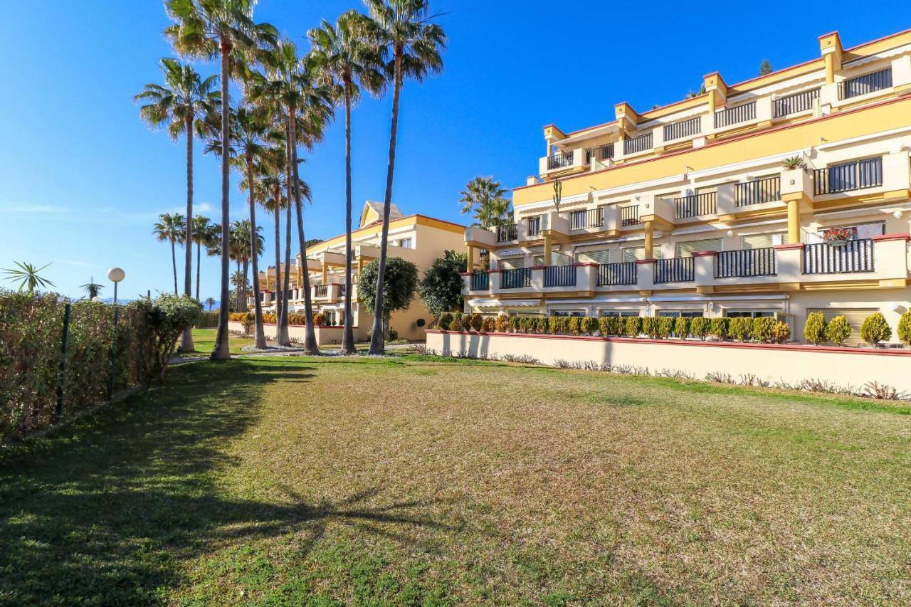 Romana Playa Beachfront Apartamento Marbella