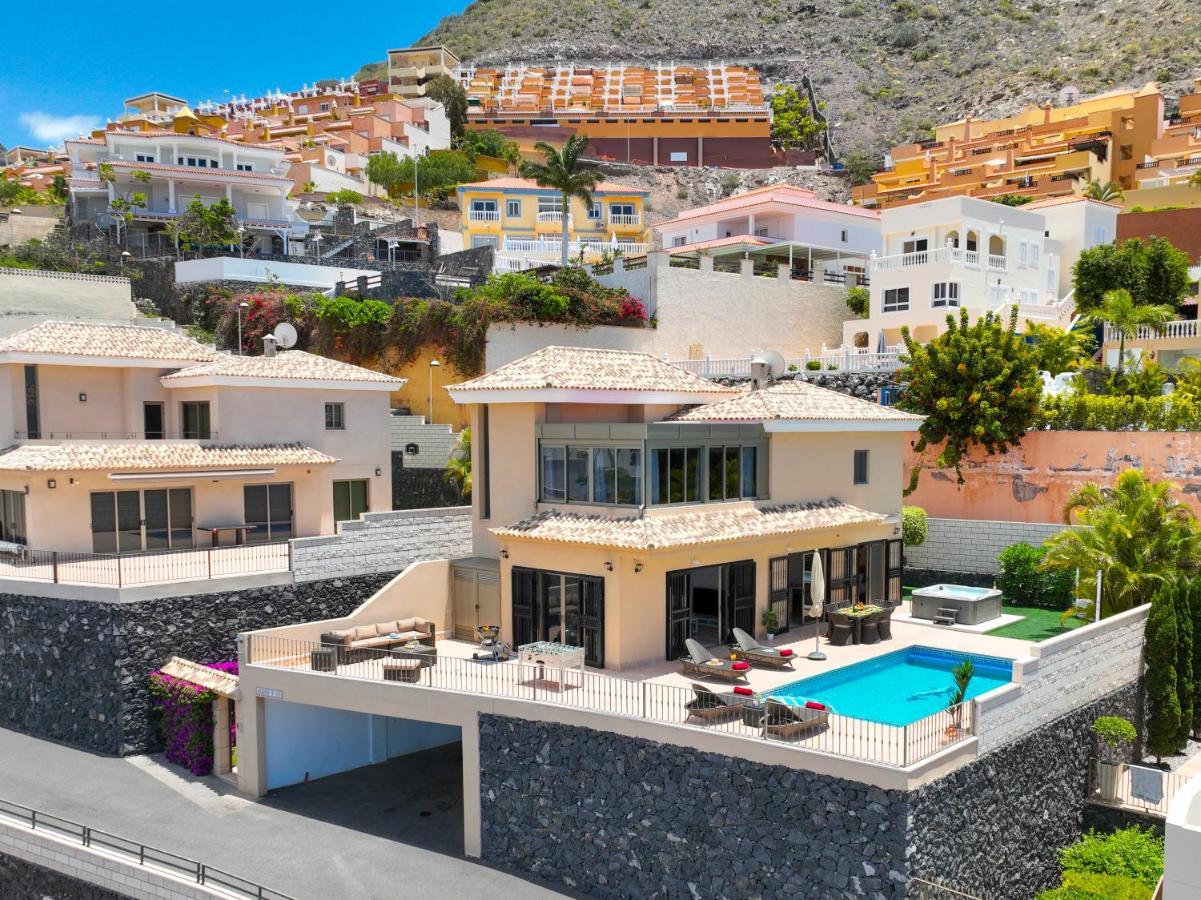 Villa Torviscas Sunset 4 & Private Jacuzzi