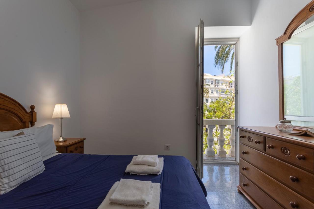 Apartment El Capitan Veneno By Cadiz4rentals Cadiz