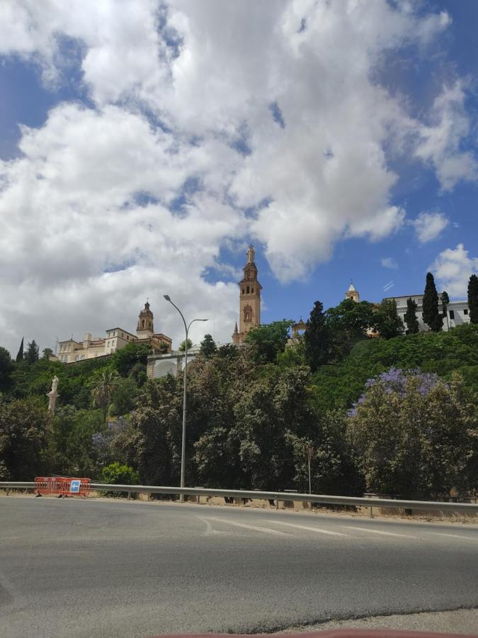 El Monumento Apartamento San Juan de Aznalfarache