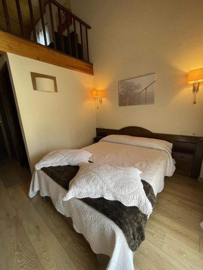 Avet Hotel *