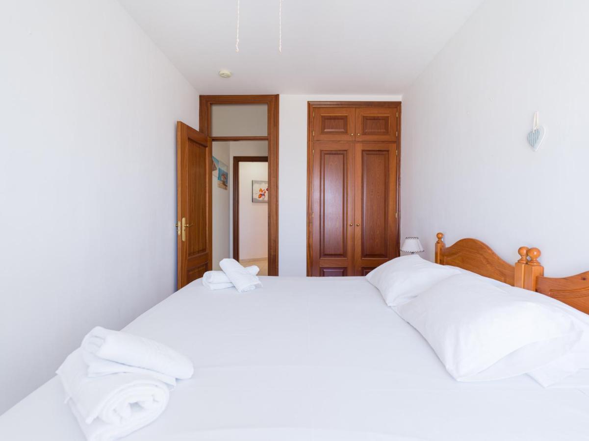 Apartamento Con Terraza En El Puerto De Apartamento