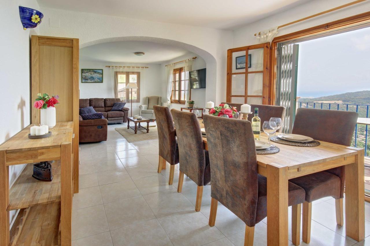 Villa Maria With Swimming Pool & Sea View