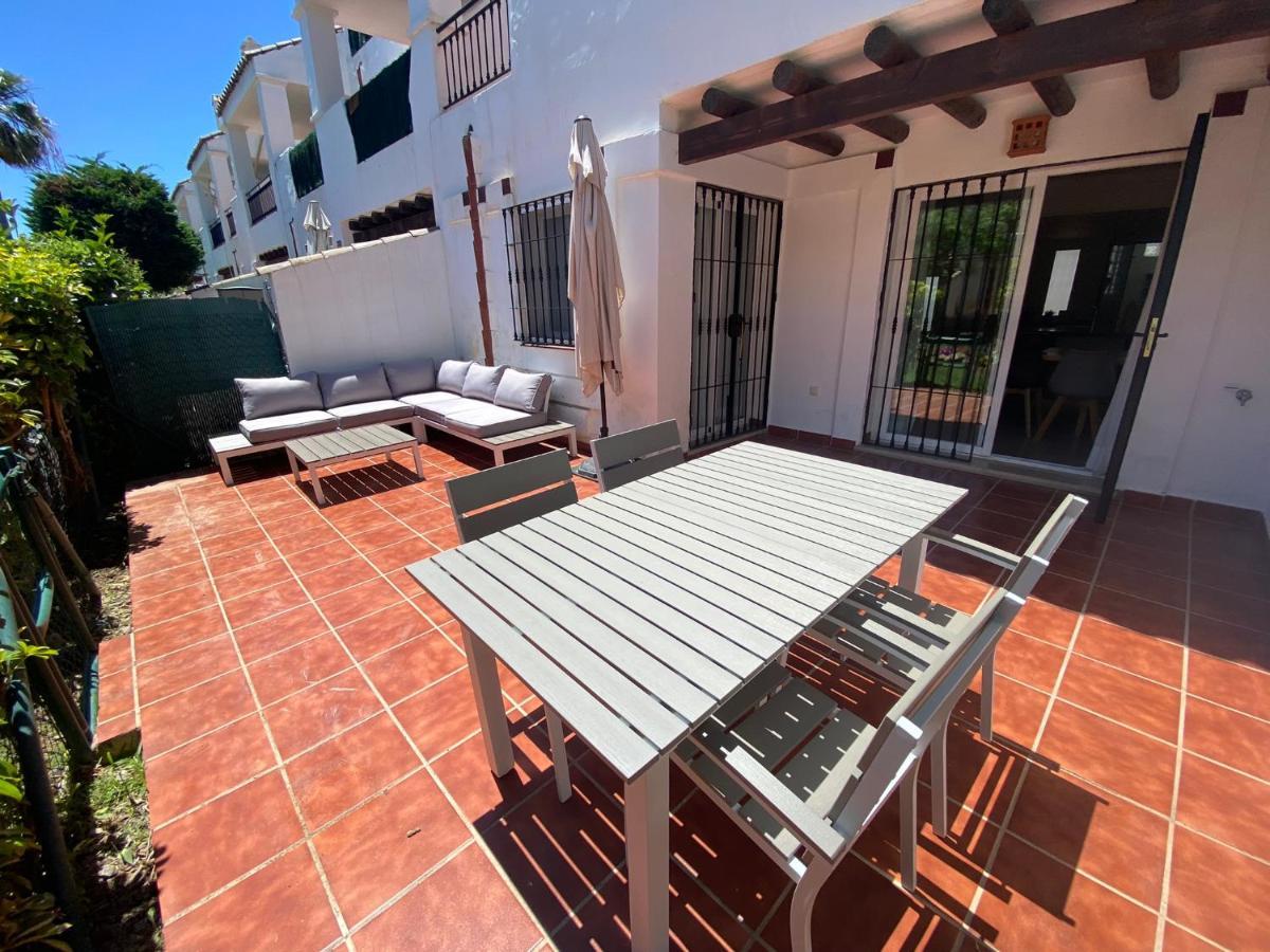 Preciosa Casa De 4 Y 3 Banos, Urbanizacion Naranjos, Puerto Banus Holiday home