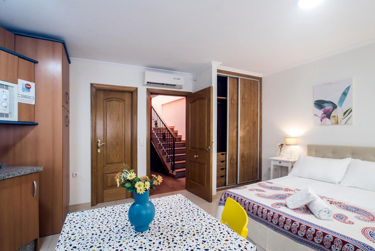 Holidays2torremolinos Bajondillo Super High Speed Wifi & 50m Beach (adults Only) Apartment Torremolinos