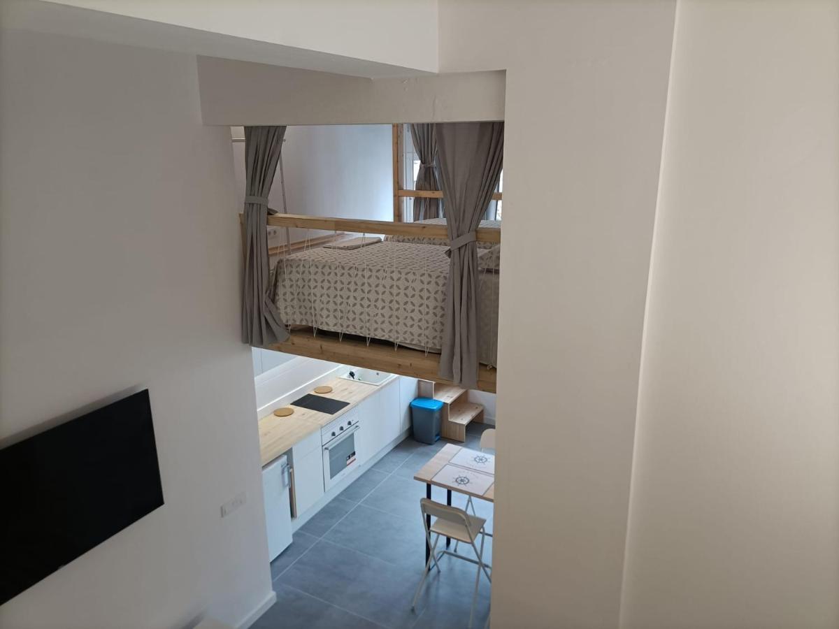 New & Modern Studio Loft 2