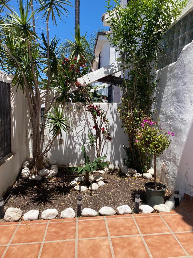 Preciosa Casa De 4 Y 3 Banos, Urbanizacion Naranjos, Puerto Banus Holiday home