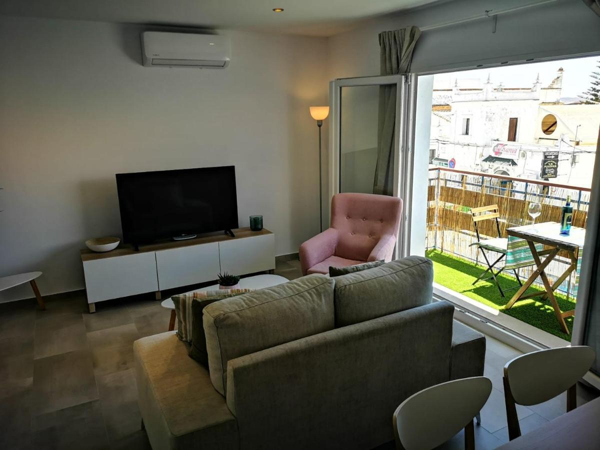 Arco De La Villa,solo Familia Y Parejas,parking Gratuito *