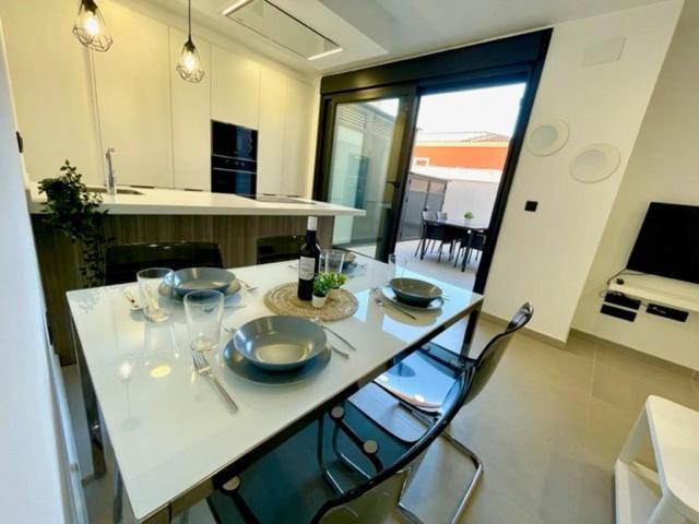 Apartment Gatu Premium Alma Marinera, Preferente Mayores De 25 Anos Y Familias Cadiz
