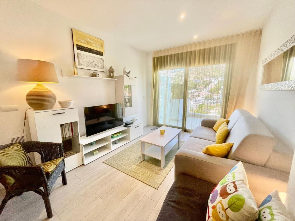 Apartment Castell Blau Roses