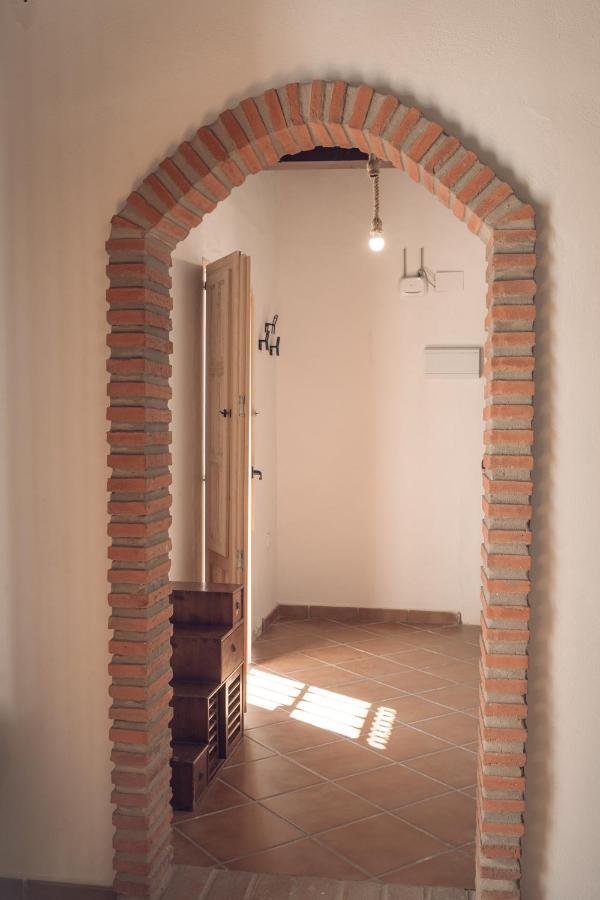 Dona Lola Apartment *
