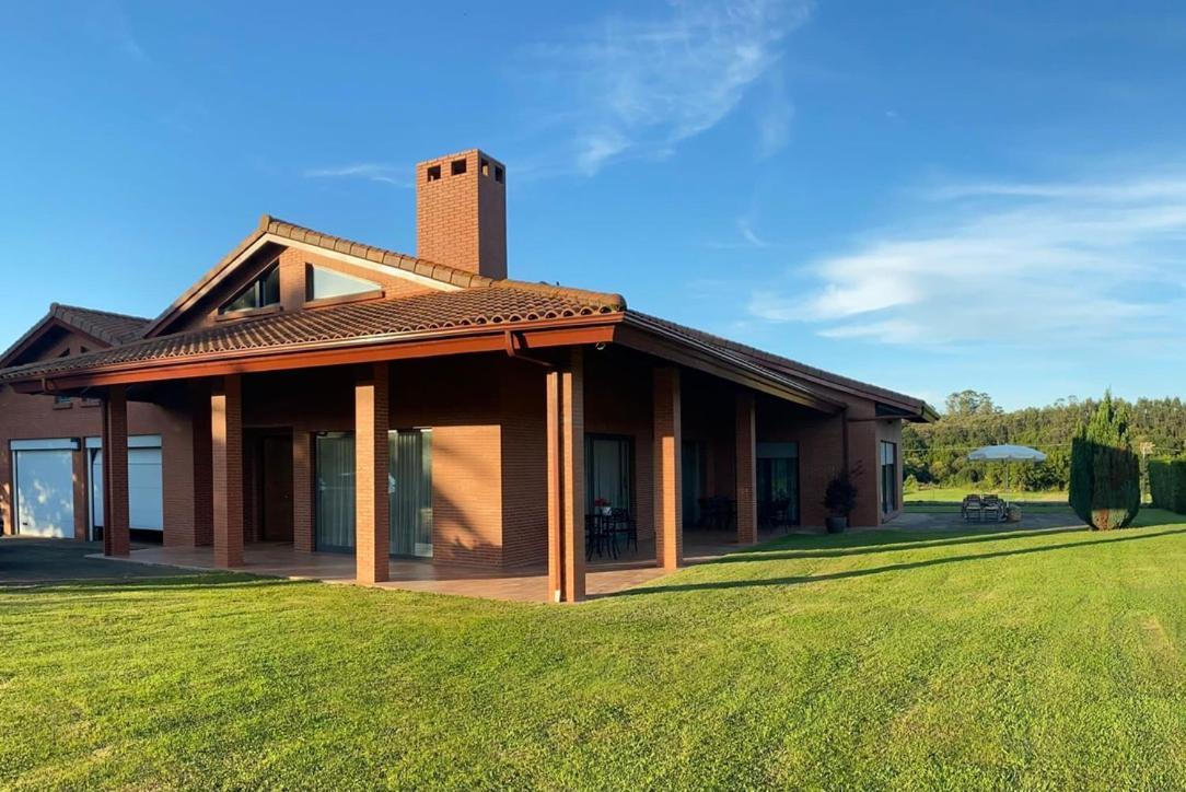 Monasterio Villa *