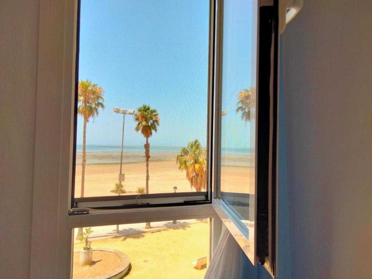 Apartamento Apto. Trafalgar, Playa De La Cachucha. Wifi, A/c Puerto Real