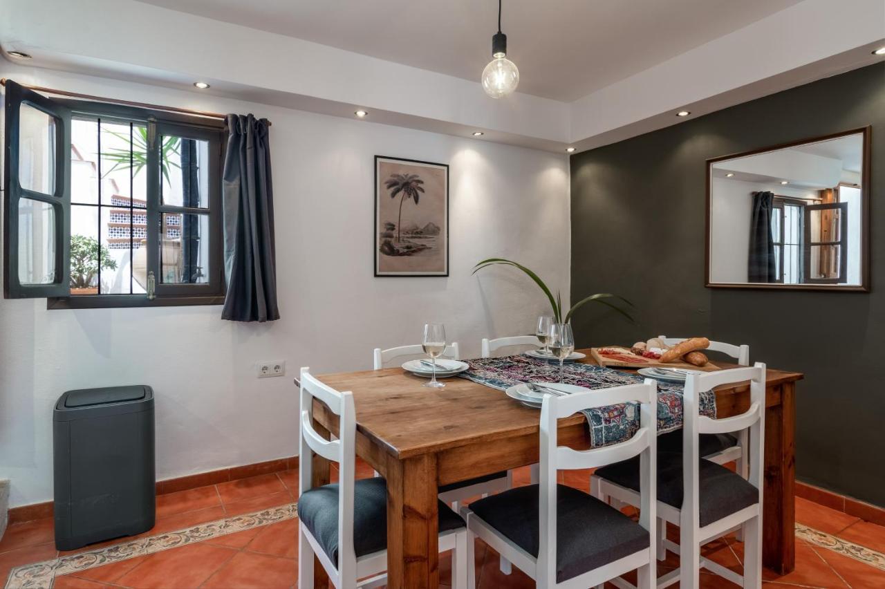 Town House With Roof Terrace And Plunge Pool Holiday home Alcaucin