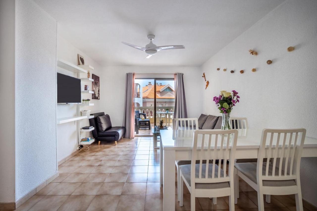 Apartment Castle Harbour Phoebe's Flat Cristianos By Lovetenerife