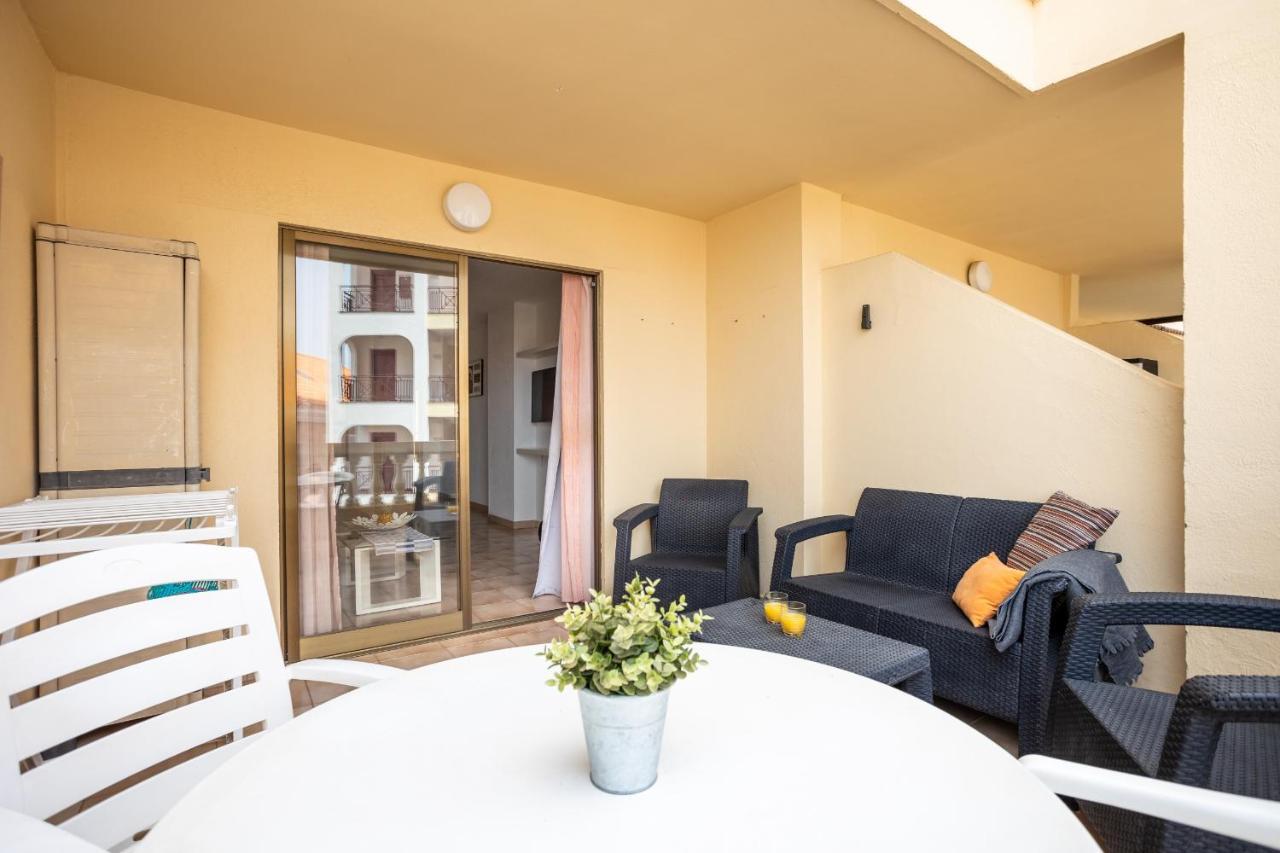 Castle Harbour Phoebe's Flat Cristianos By Lovetenerife Apartment *
