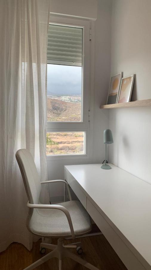 Apartment Paddle & Tennis Courts And Swimming Pool Cristianos *