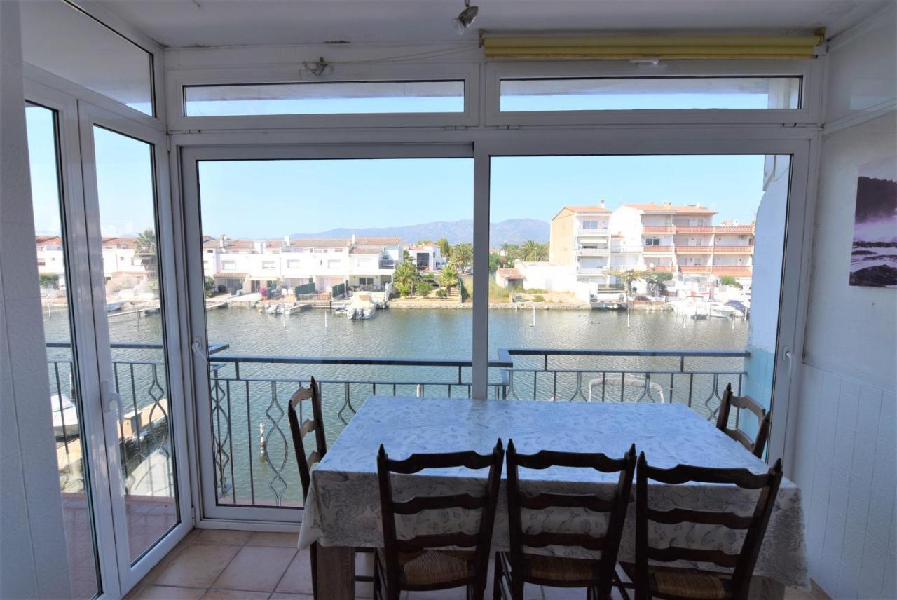 Con Vistas Canal Ref 114 Apartamento