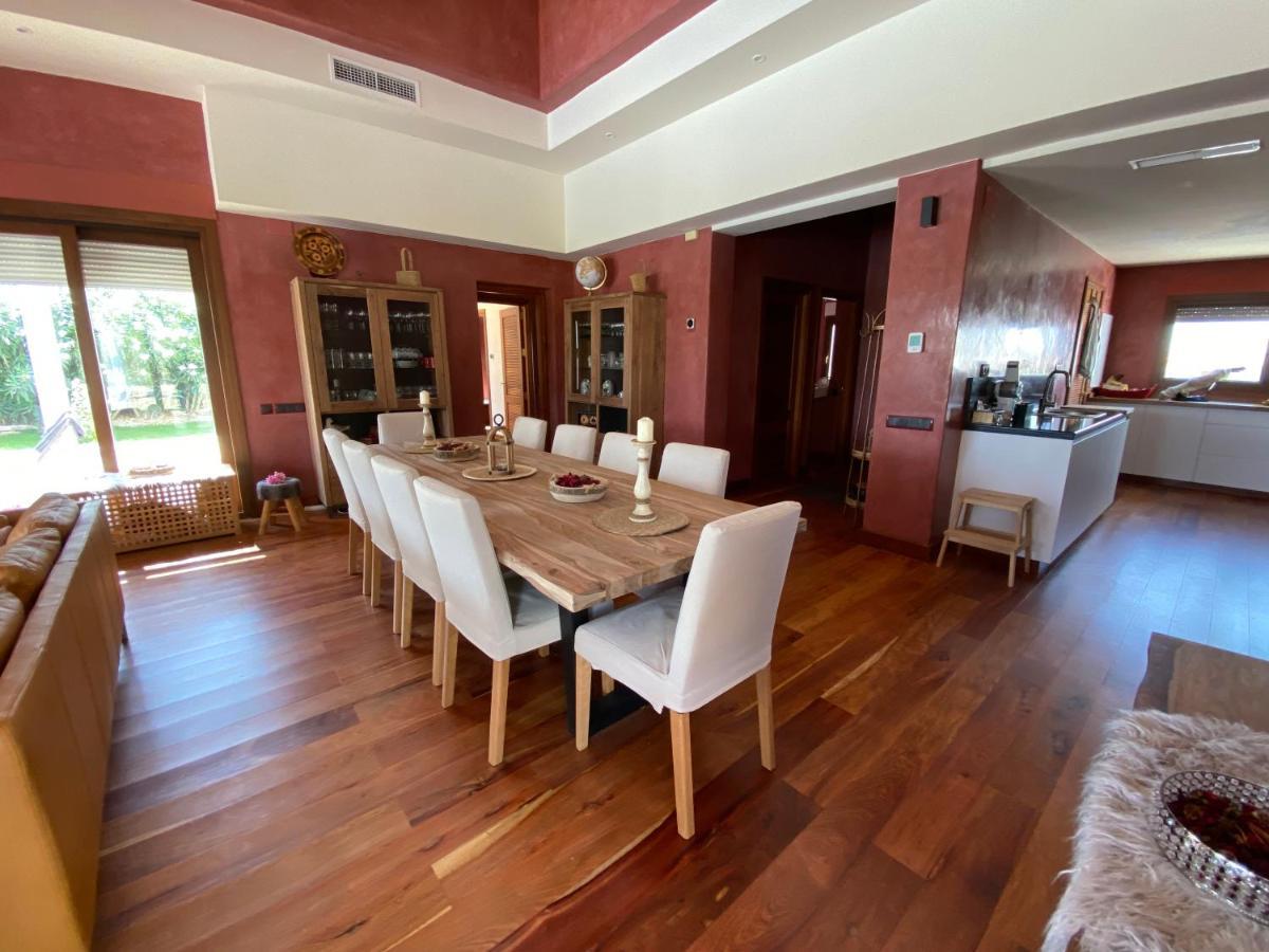 Lara Villa Benalup - Casas Viejas