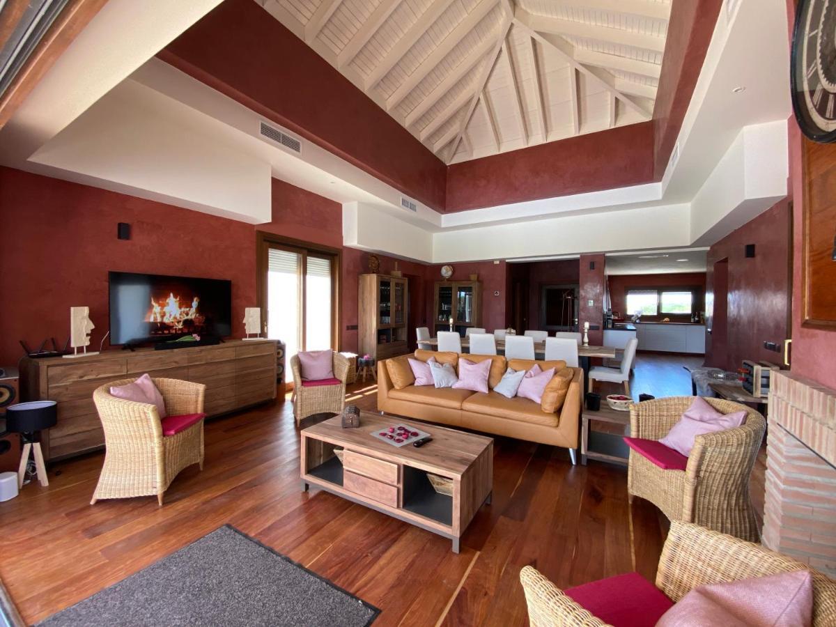 Villa Lara