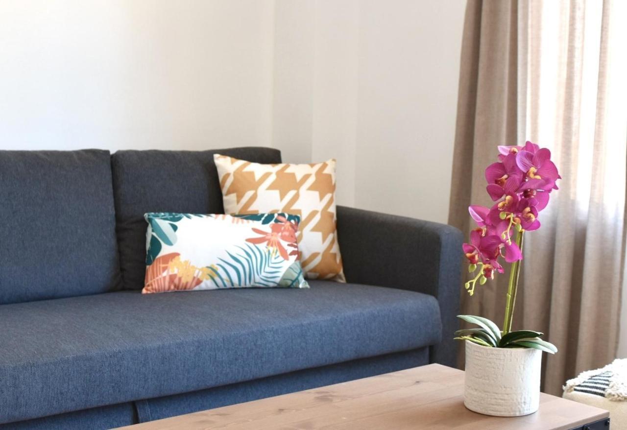 Myflats Deluxe Seafront Apartment