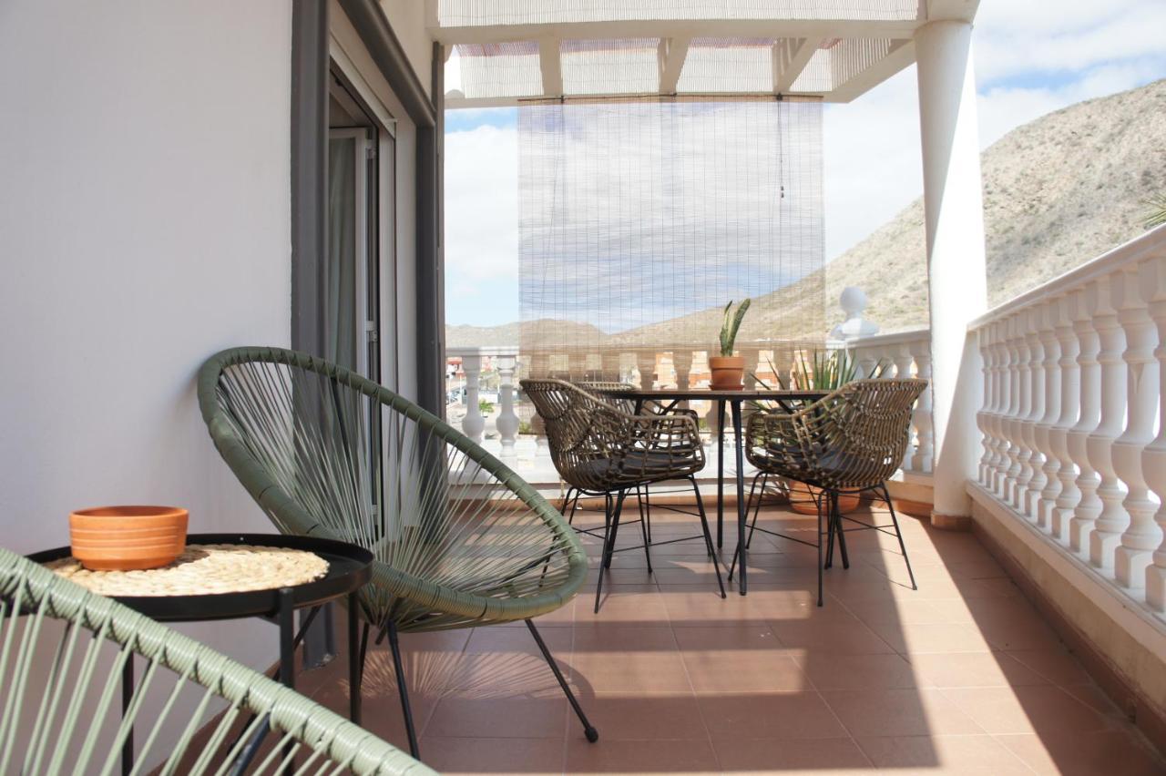 Paddle & Tennis Courts And Swimming Pool Cristianos Apartment *