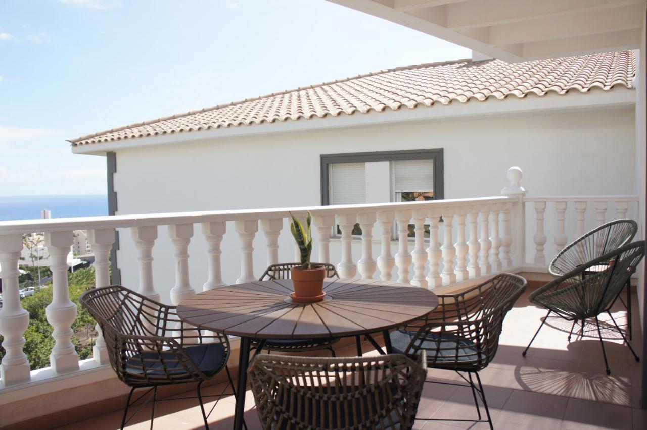 Paddle & Tennis Courts And Swimming Pool Cristianos