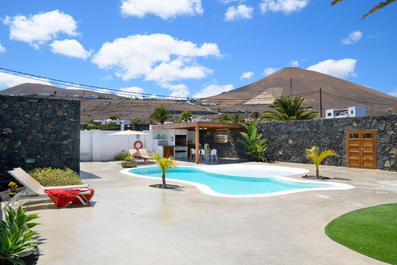 La Casa Del Medianero
