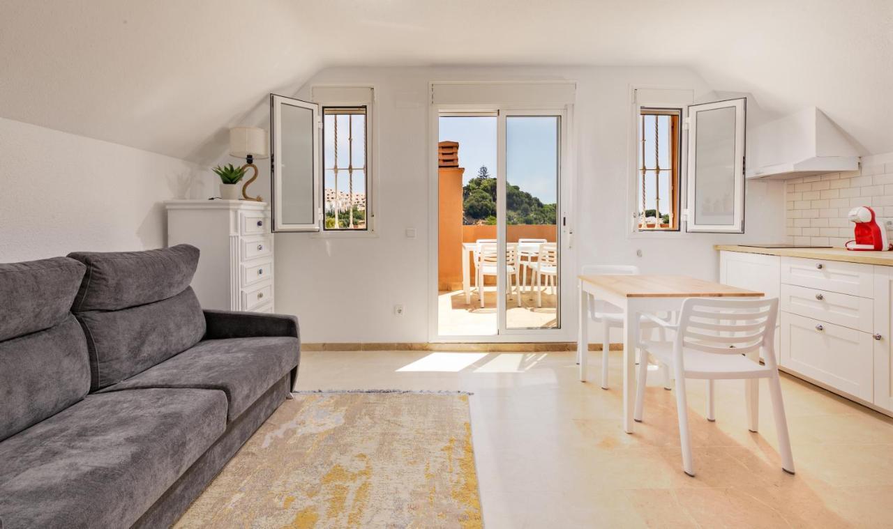 Fresh Penthouse With Great Sea Views Casares