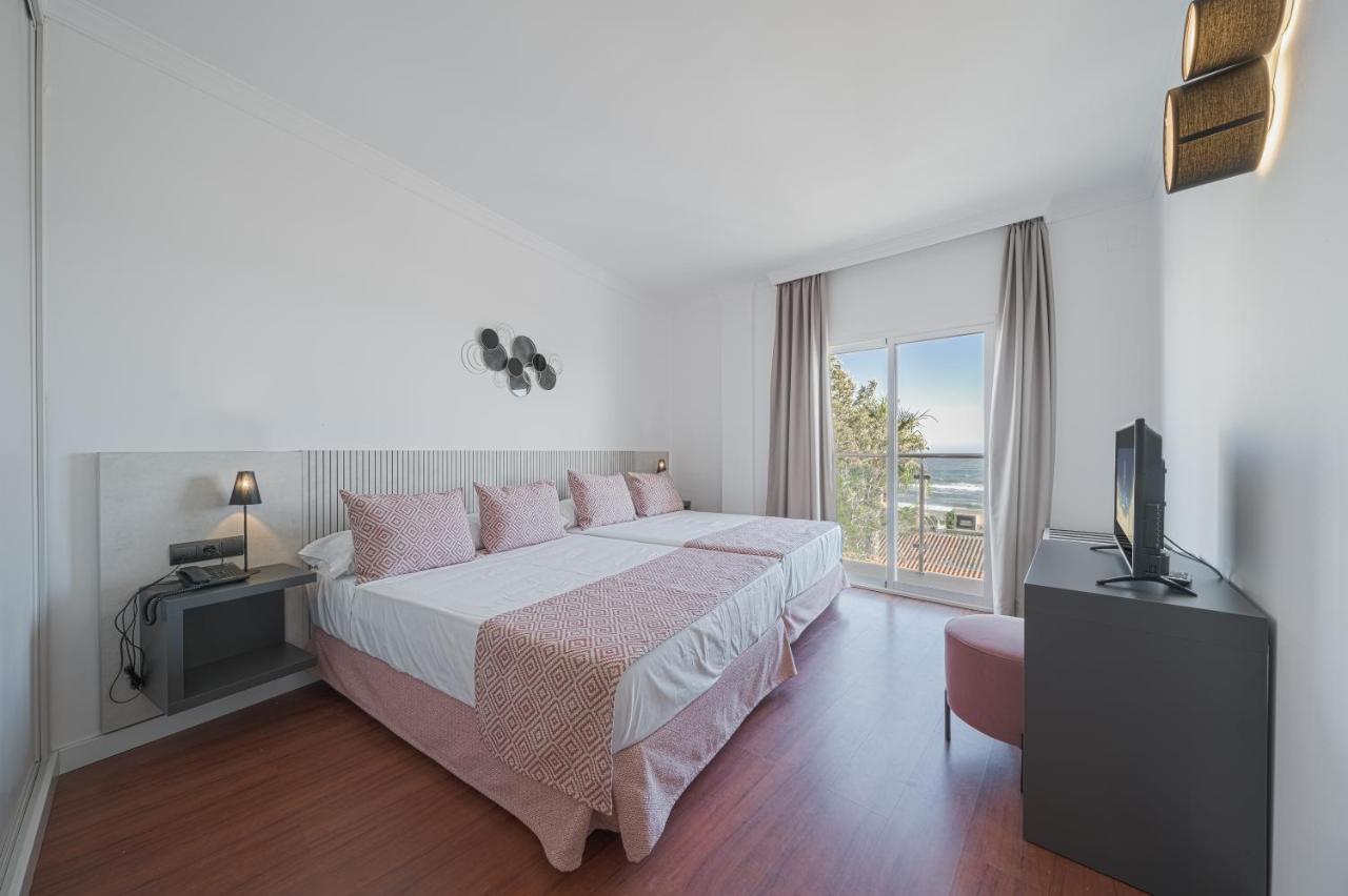 Urban Costa Hotel 4*