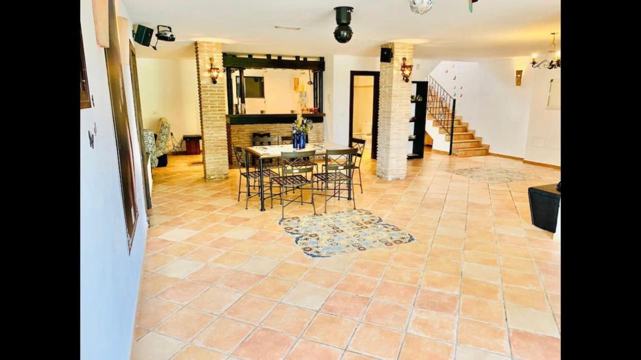Pepa Villa *
