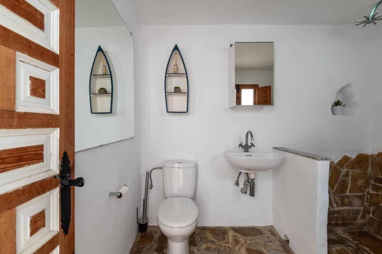 Town House With Roof Terrace And Plunge Pool