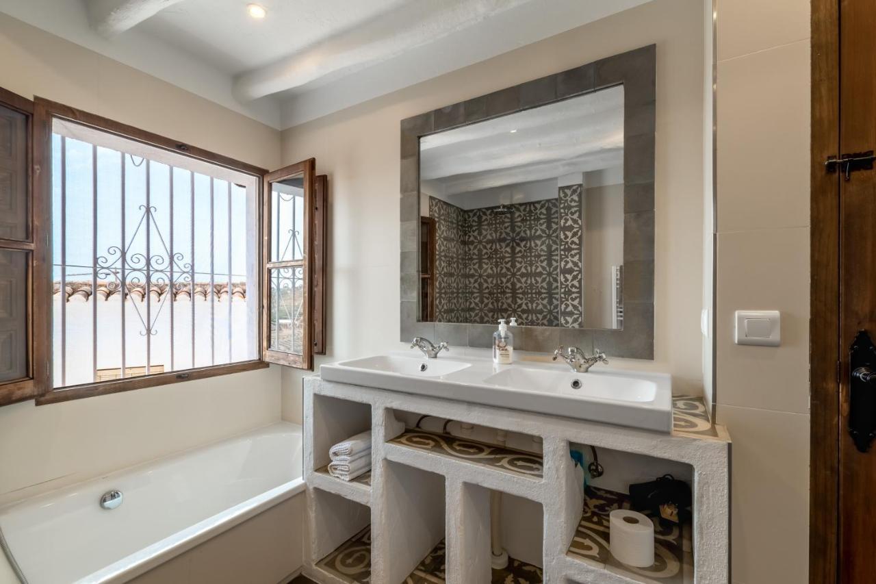 Holiday home Town House With Roof Terrace And Plunge Pool Alcaucin