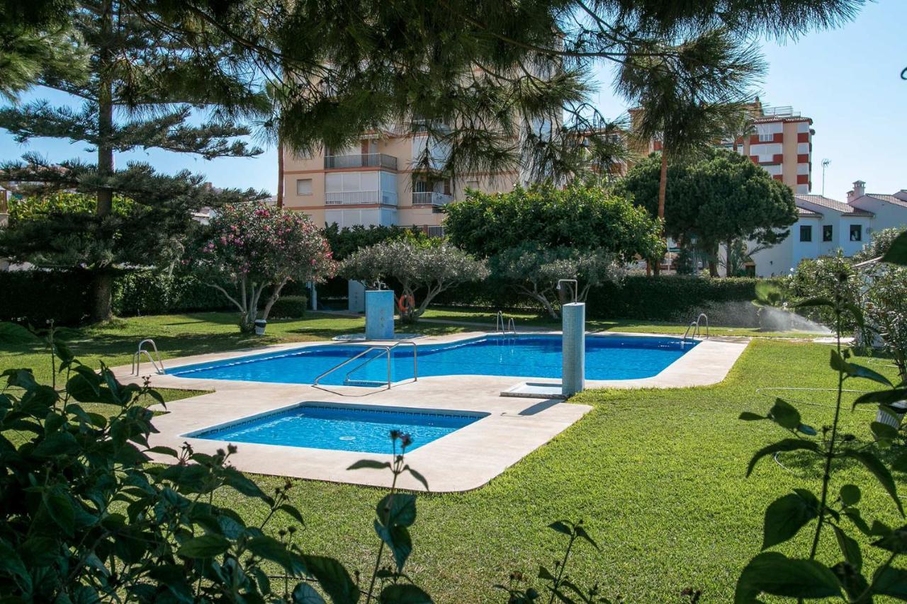 Apartamento Apartamento Buganvillas Primera Linea De Playa Málaga