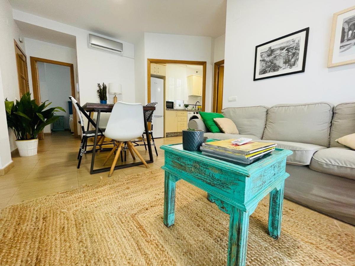 Ria Apartment *
