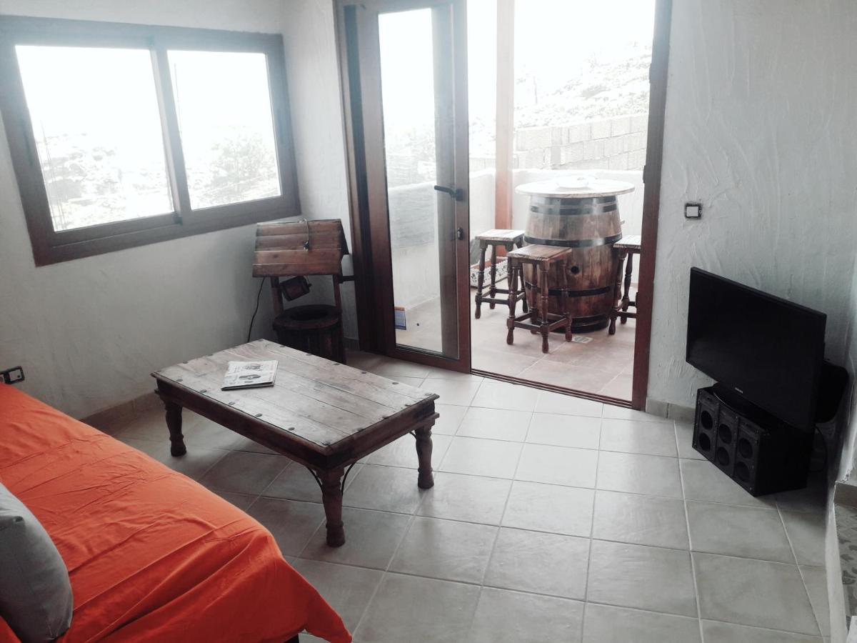 Alessia With Jacuzzi ,garden & Swimming Pool Holiday home Santa Cruz de Tenerife