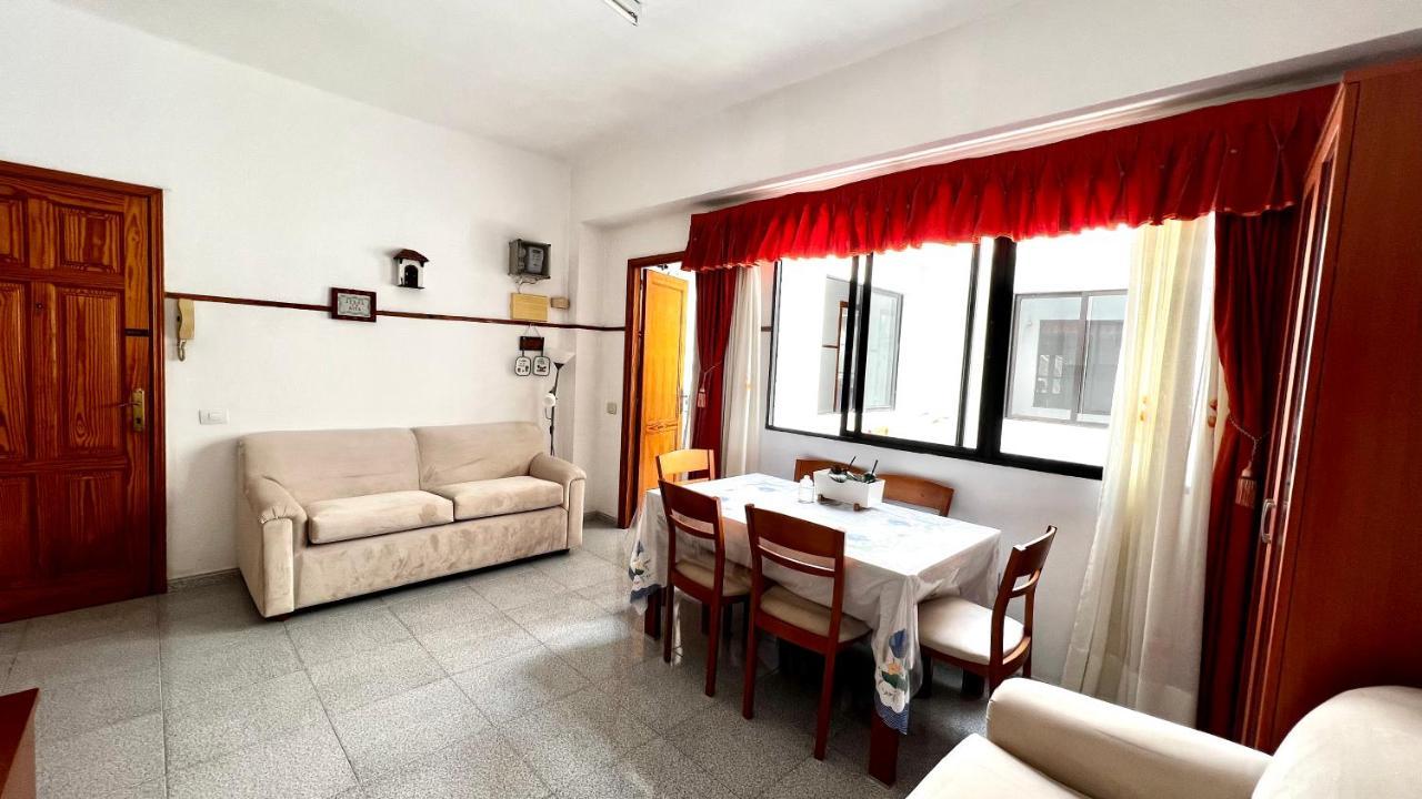 Central, Quiet And Comfortable Room, Breakfast * Las Palmas de Gran Canaria