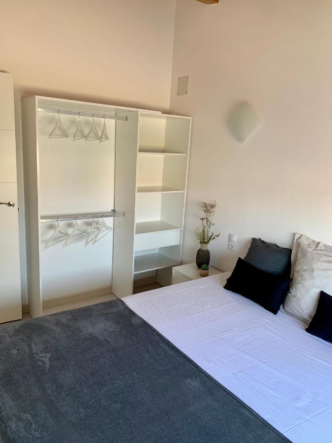 Flat In Centre - 5 Mins From Old Town And Train Station Apartment *