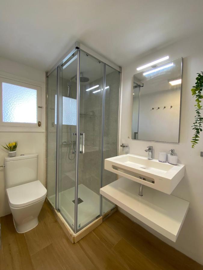 Private Pool & Garden - Walk To & *