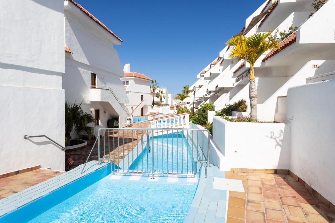 Precioso Alojamiento Con Piscina En Urbanización Apartamento