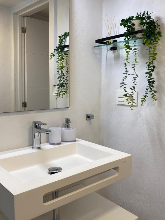 Private Pool & Garden - Walk To & Сasa de vacaciones *
