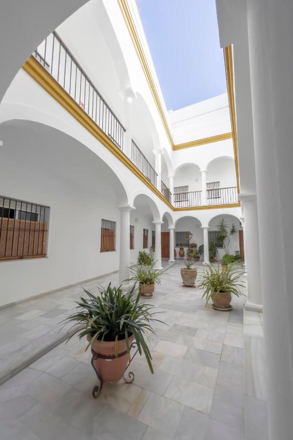Loft Super Luminoso En El Centro Del Puerto De Santa Maria. Apartment *