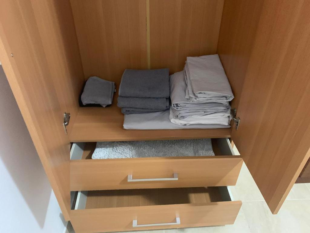 Lovely 1bedroom Renewed With 3 Pools Apartment *